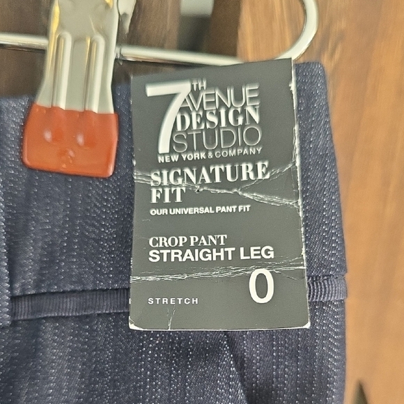 Women's Blue Capris - Picture 2 of 7